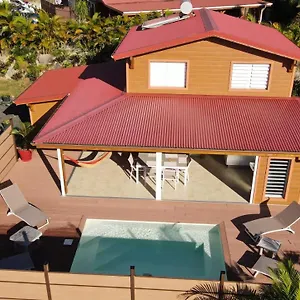 Villa Neuve De Standing En Bois Avec Piscine, Sainte-Anne (Grande-Terre)